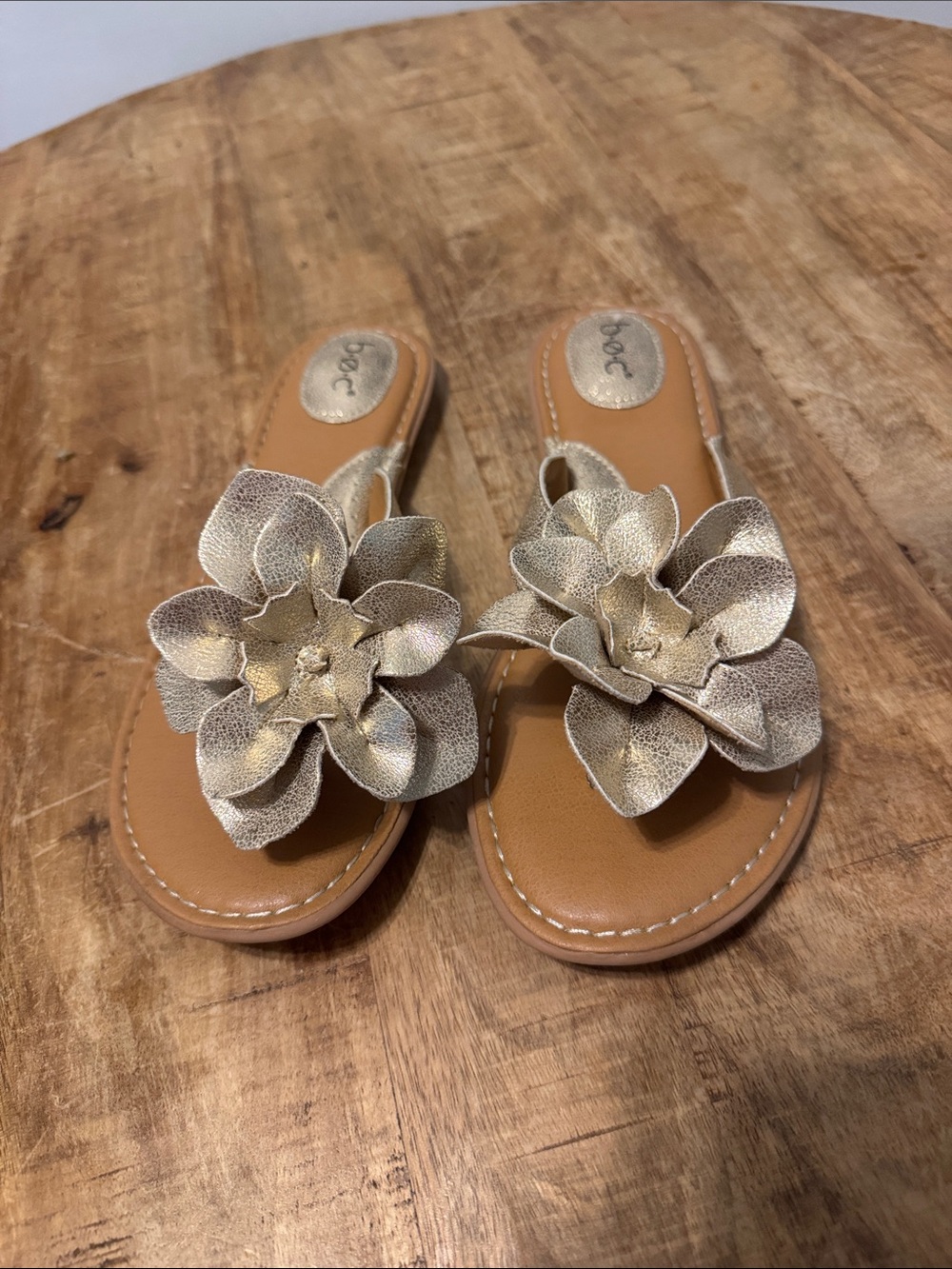 B.O.C. Metallic Slide thong Sandals size 10